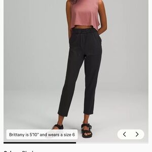 Lululemon on the Move Pants Size - 4